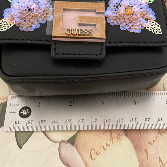 Guess Handbag - Picture 8 of 10